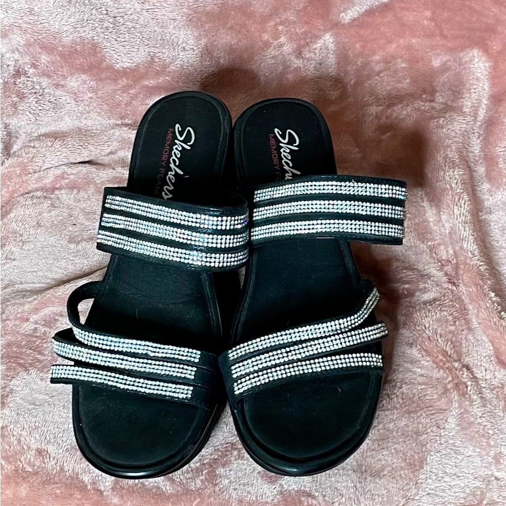 Skechers Bling Wedge Sandal Brand New size 9